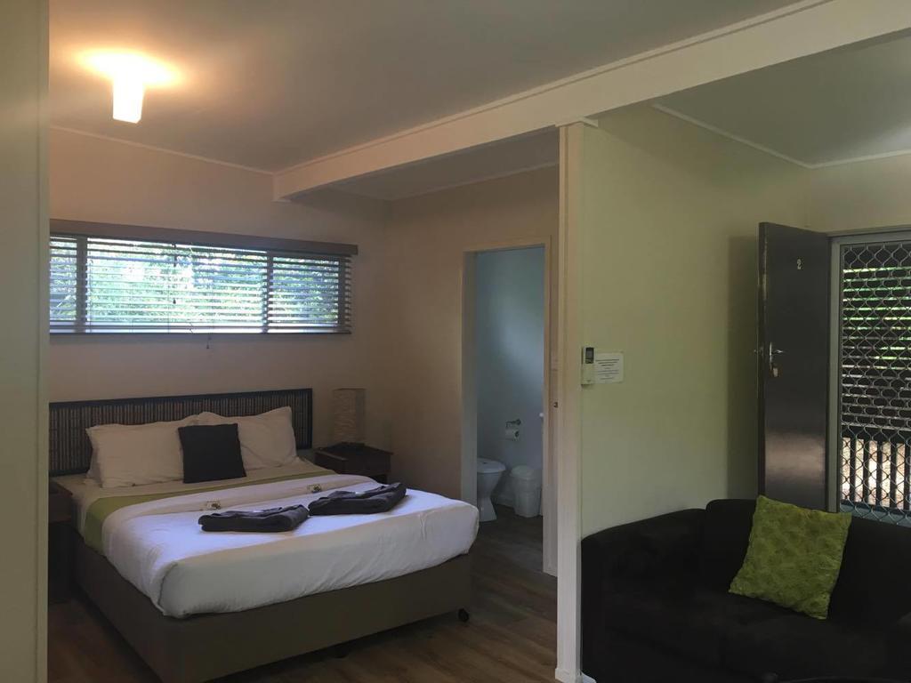 Mapleton Cabins & Caravan Park Exterior photo